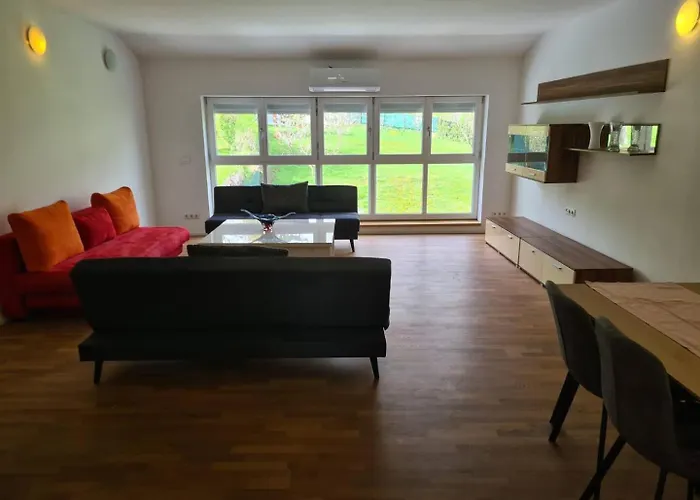Apartman 10 Minutes To S-bahn I Garden Option I Wifi Bécs
