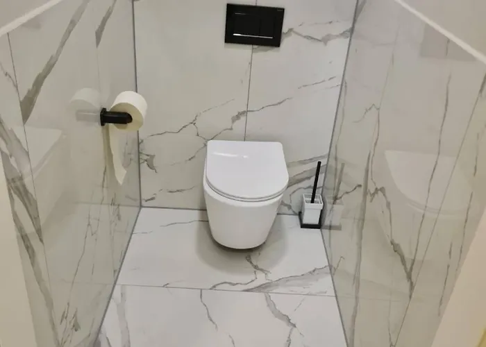 Apartman 10 Minutes To S-bahn I Garden Option I Wifi Bécs